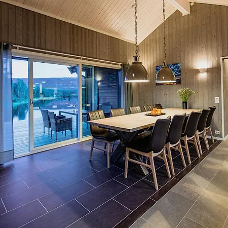 Lakeside Haven Vradal