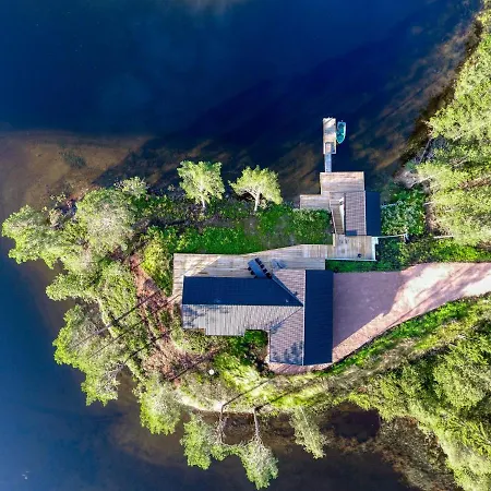 Lakeside Haven