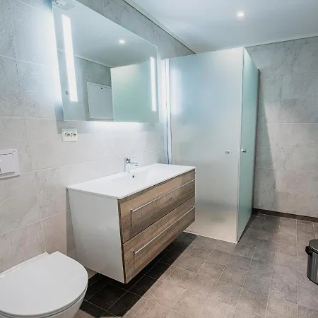 Lakeside Haven Vradal