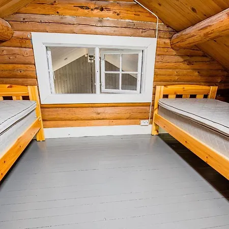 Lakeside Haven Chalet *